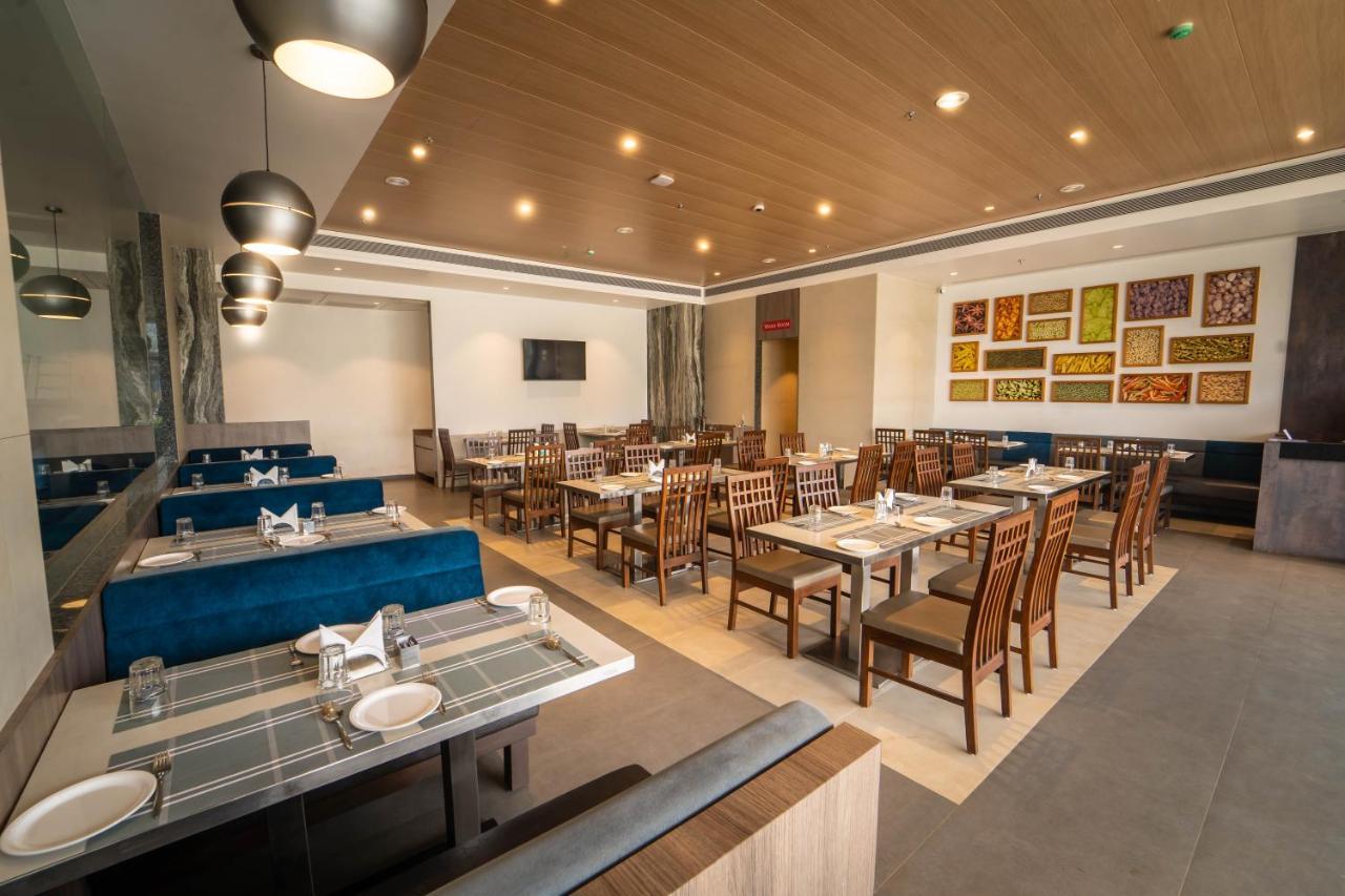 Rakabi The Fern, Igatpuri Hotell Exteriör bild