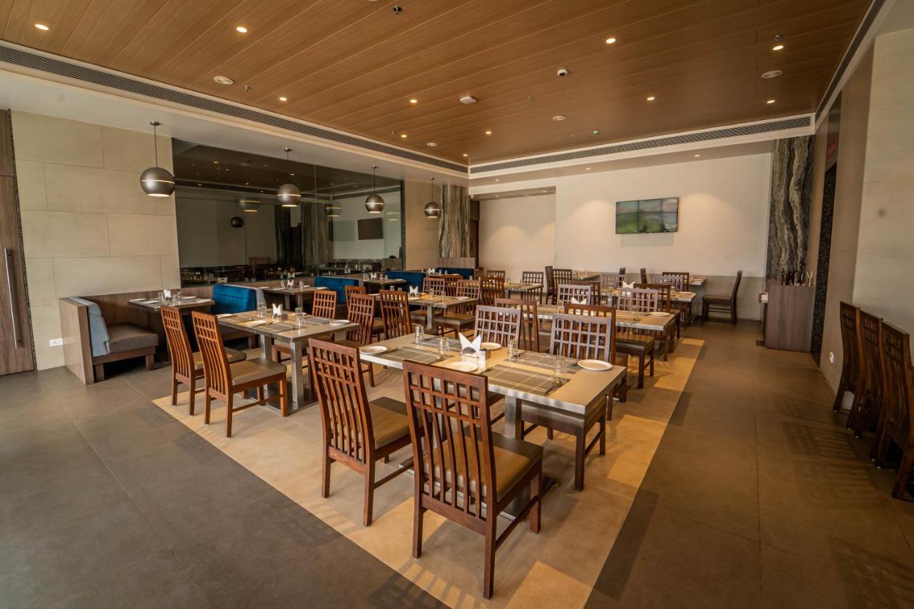 Rakabi The Fern, Igatpuri Hotell Exteriör bild