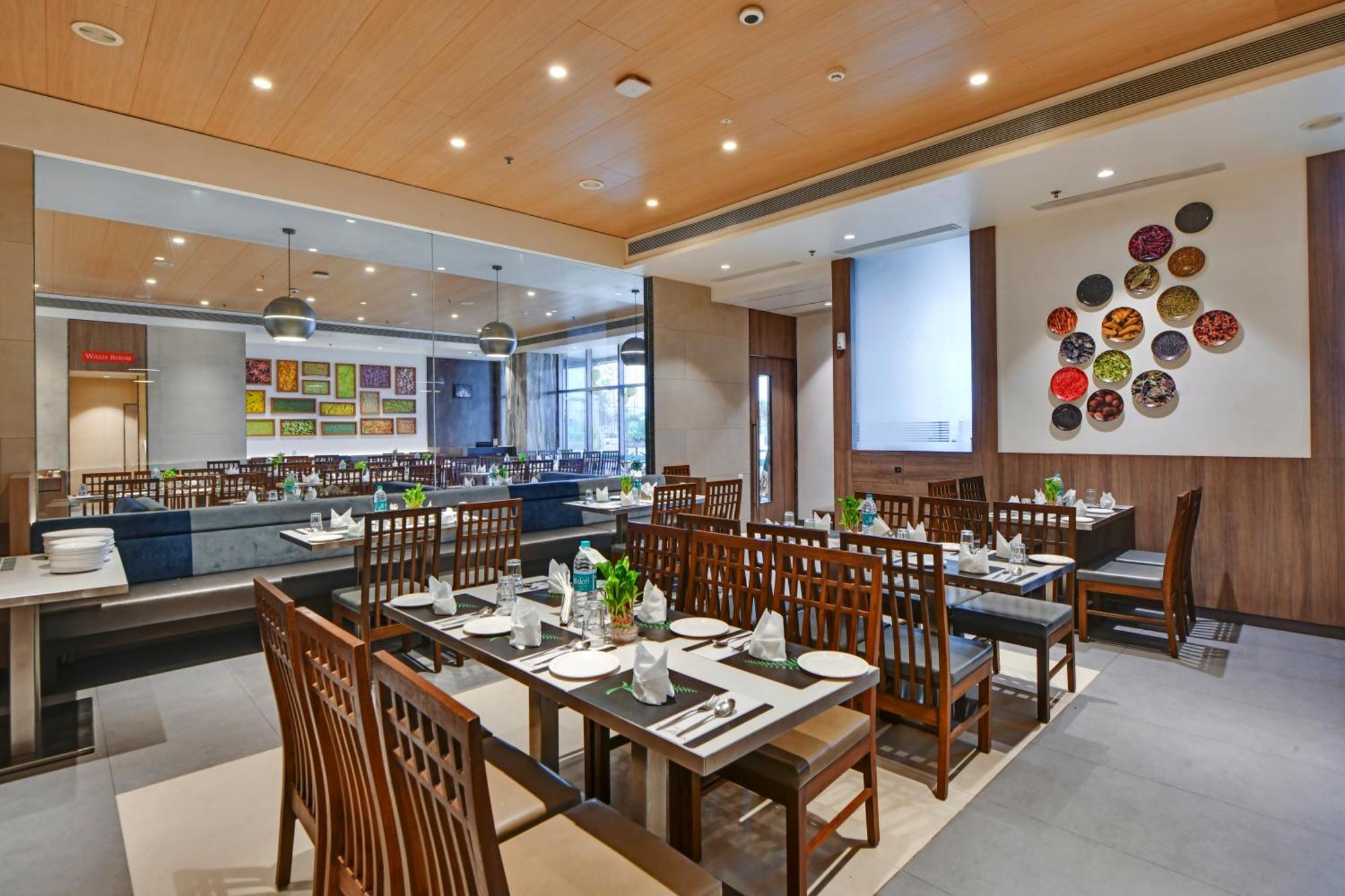 Rakabi The Fern, Igatpuri Hotell Exteriör bild